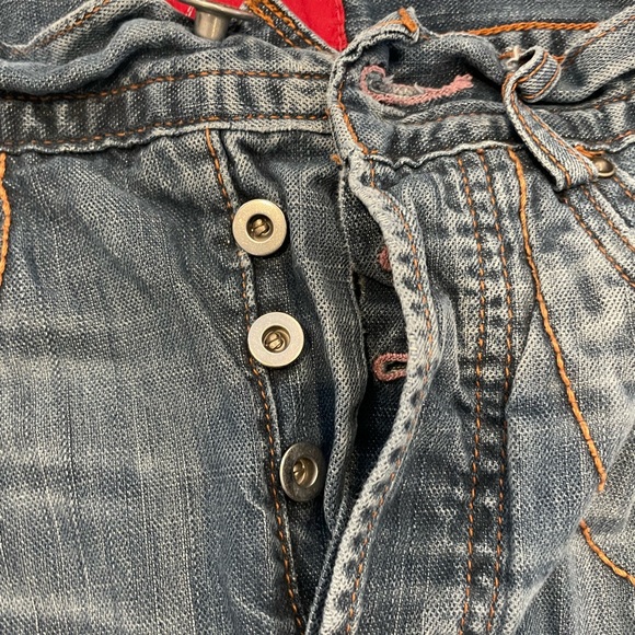 Levi’s Denim Skirt, Cutoff & distressed, size 9 JRs, CUTE!! Button Fly - Picture 4 of 4